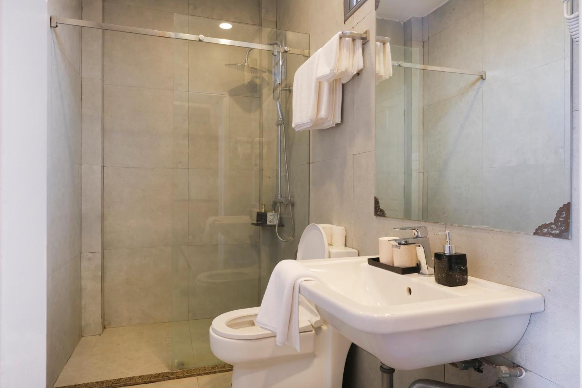 Hotel Bliss Tran Hung Dao 3*